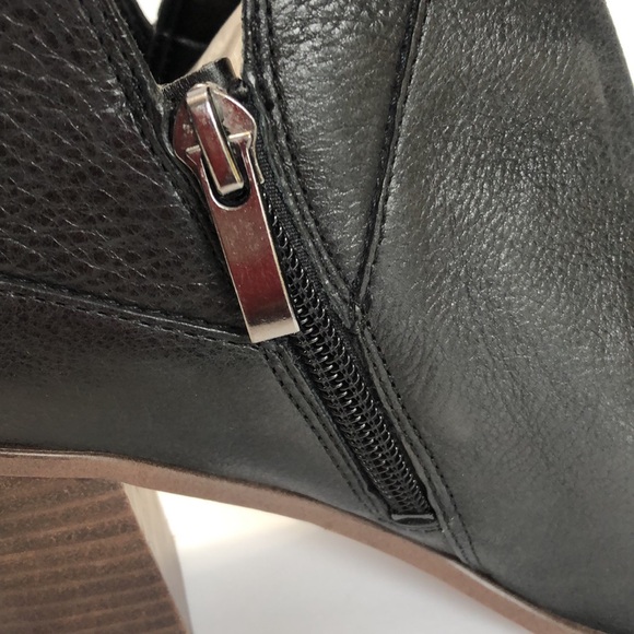 Franco Sarto Odessa Black Side Zip Side V Almond Toe Block Heel Boots size 9M - Picture 8 of 14